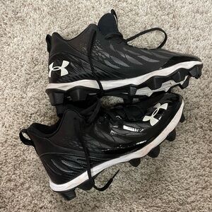 Under Armour Black and White Athletic Cleats